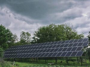 СЭС: Преимущества и недостатки солнечных электростанций | Ecotech Ukraine 2 Недостатки солнечных электростанций